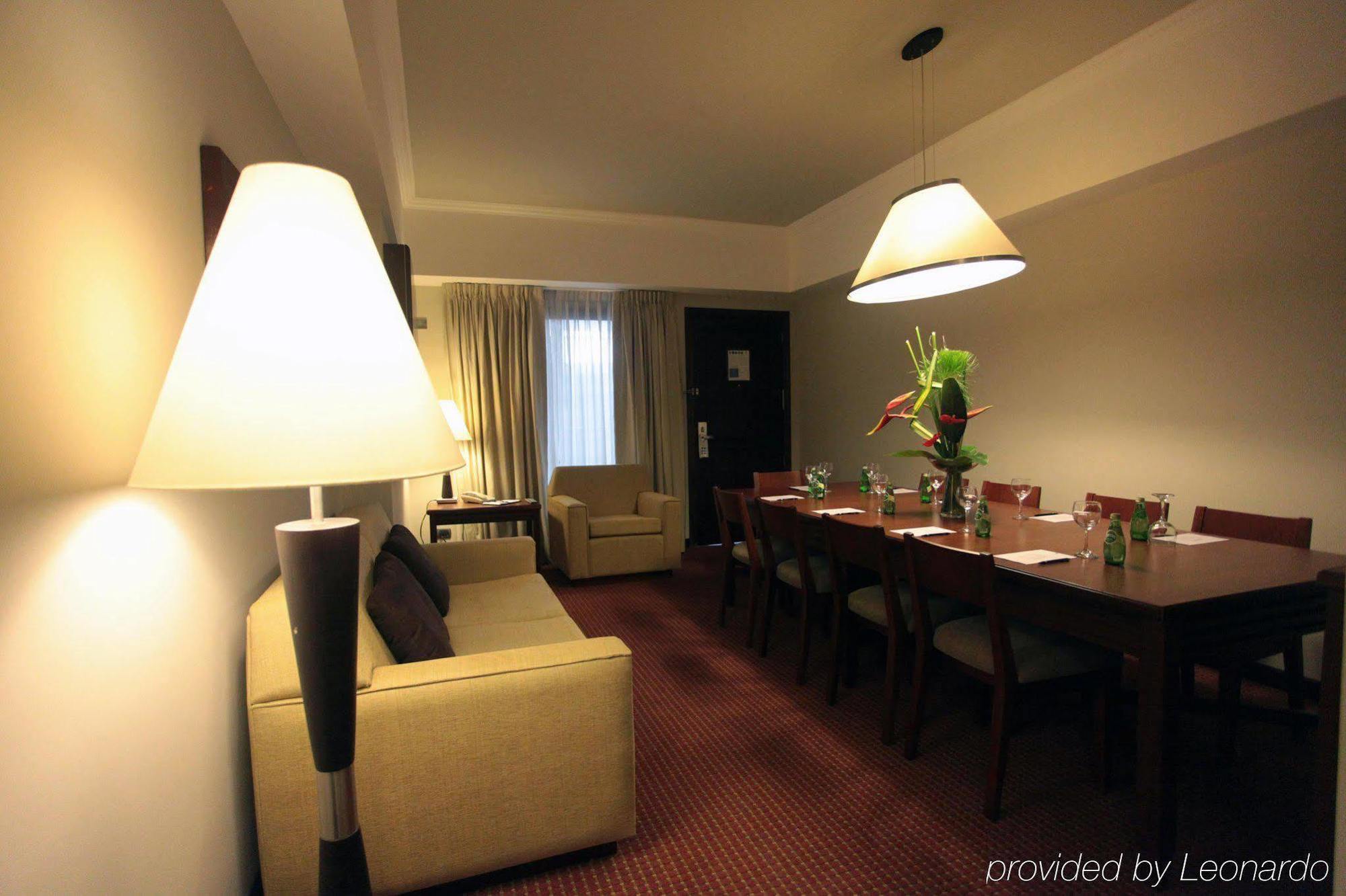 Executive Suites Valencia Instalações foto